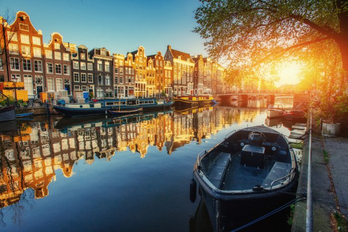 Holanda: Becas Para Máster en Finanzas Amsterdam Business School