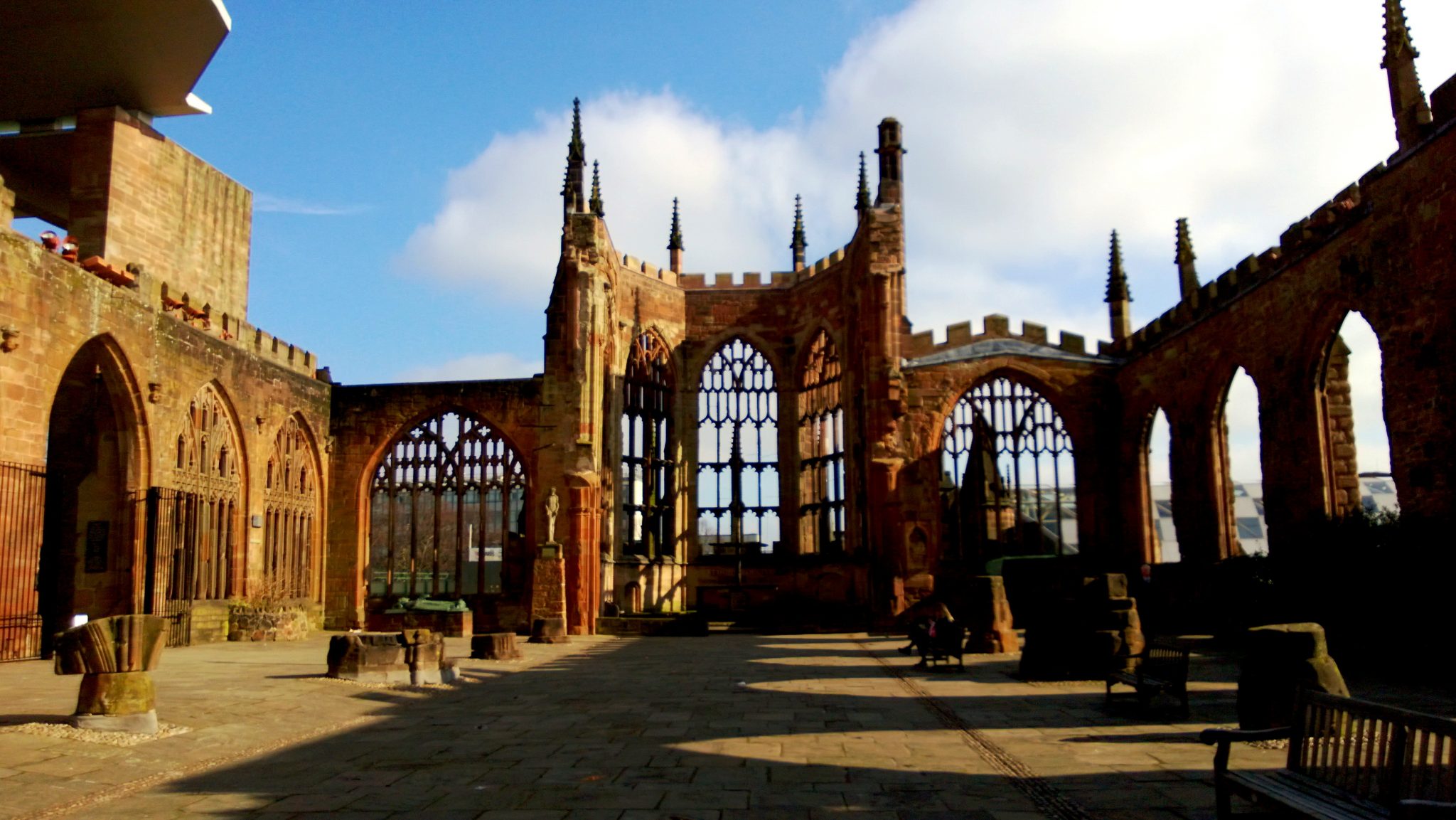 Reino Unido: Becas Para Pregrado en Diversos Temas Coventry University