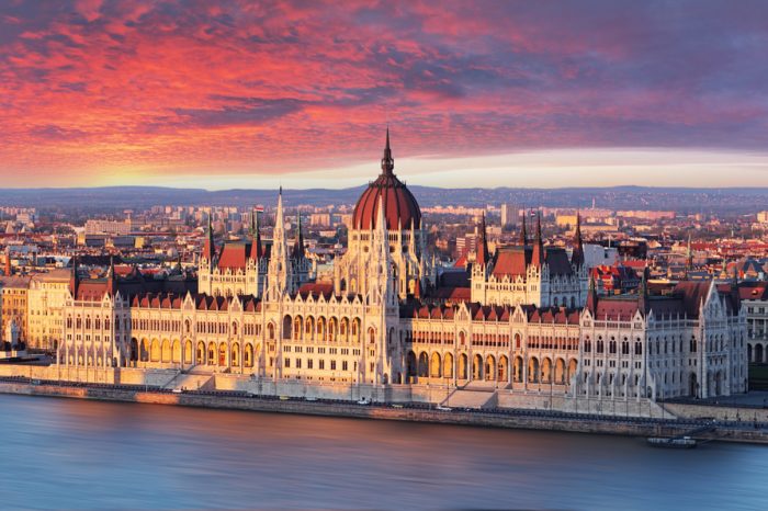 Hungría: Becas Para Pregrado en Cualquier curso de asignaturas ofrecido por la universidad IBS International Business School Budapest